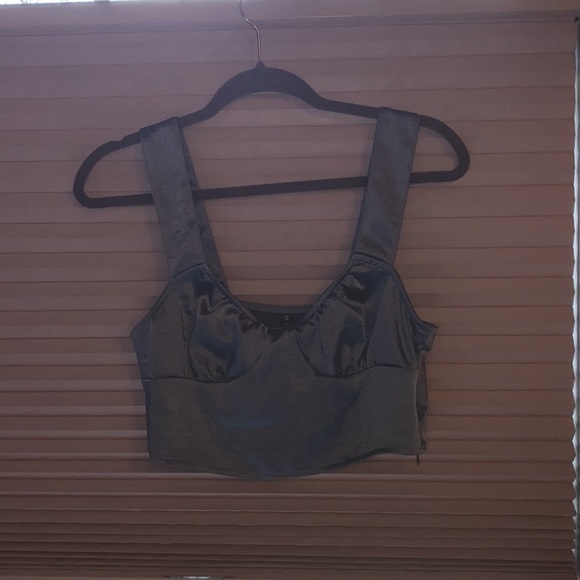 Motel Rocks Going Out Tops - Picture 7 of 8